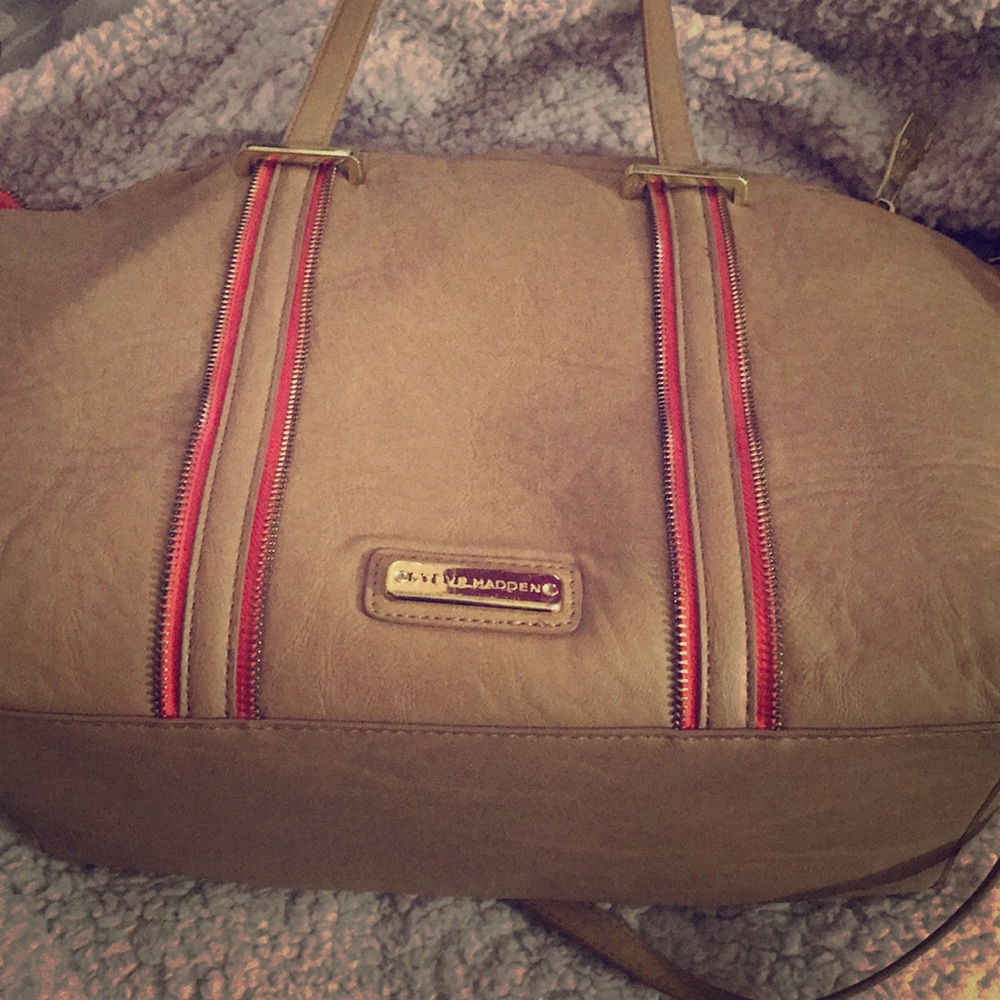 Steve Madden tote. Beige